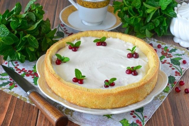 Изысканный пирог с брусникой и сметаной, который покорит сердца